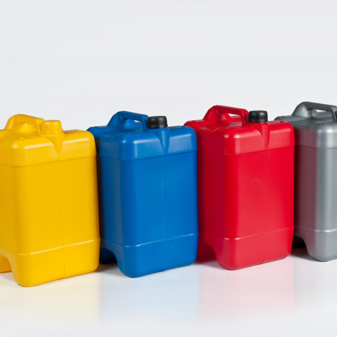 Канистры: многообразие ассортимента и применения
